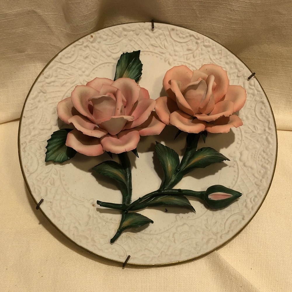 Capodimonte Franklin mint Pink Rose Art Plate – Decorative Ceramic Floral Accent